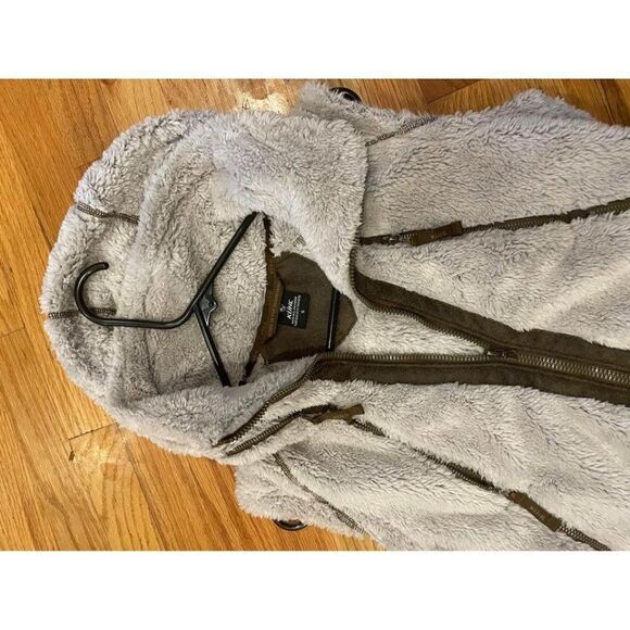 KUHL Flight Fleece Vest. Small. - Picture 9 of 11